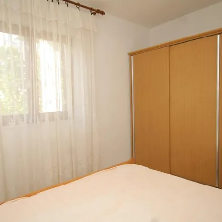With Parking Space - 2435 * Віс
