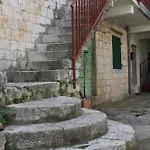 Apartment With Parking Space - 2435 Vis